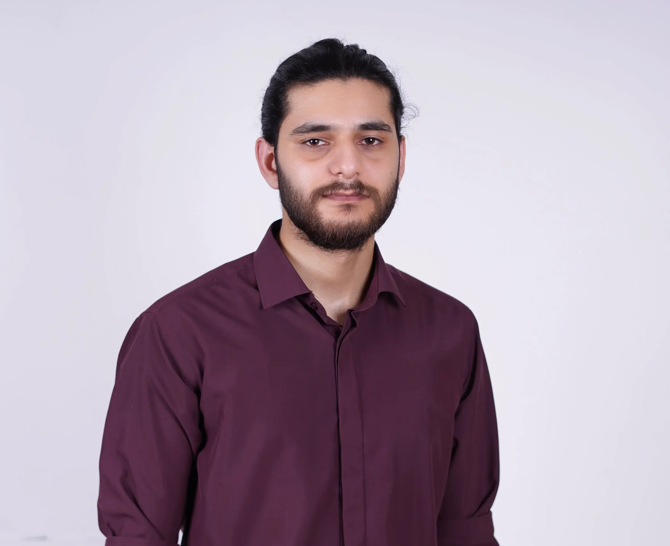 نیما صادقپور مدرس پیانو و کیبورد