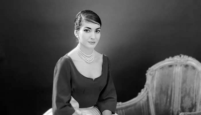 صدای سوپرانو چیست؟ 3 ماریا کالاس یکی از خوانندگان دارای صدای سوپرانو است.