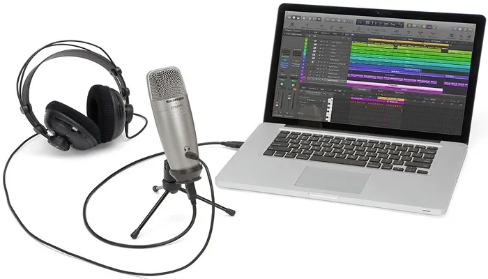 headphones microphone webcam desk music 11zon 11zon